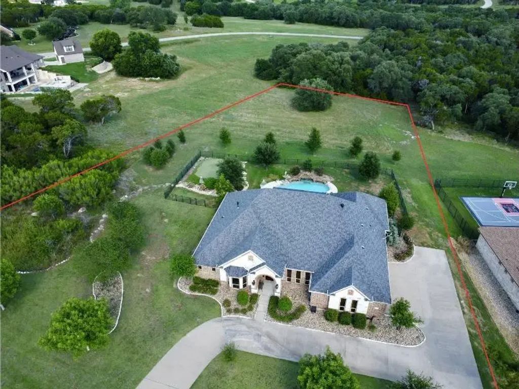 6509 Ladybank Court W, Cleburne