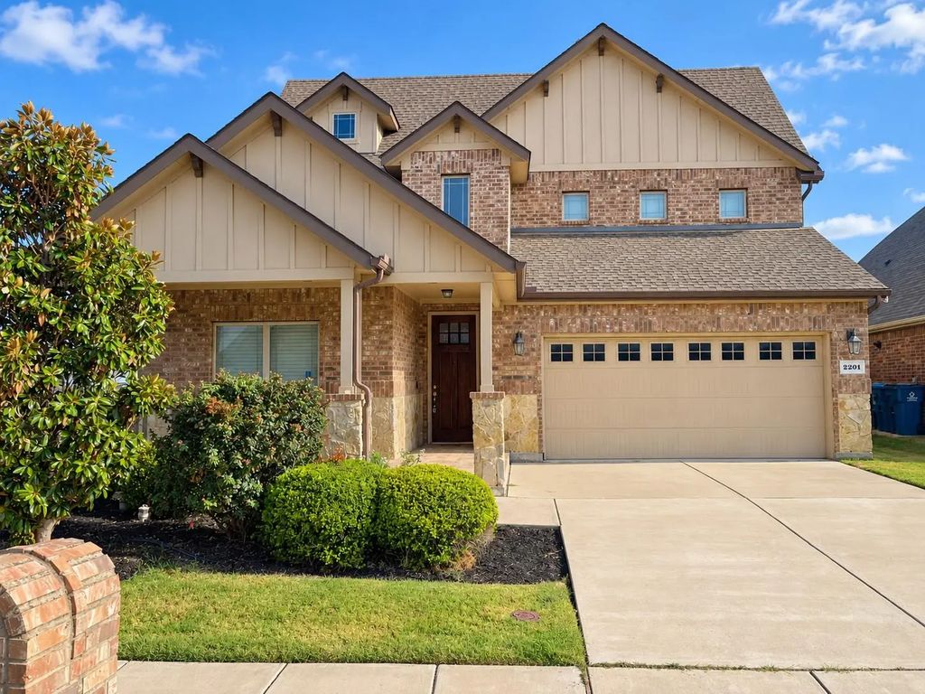2201 Petunia Lane, Rowlett