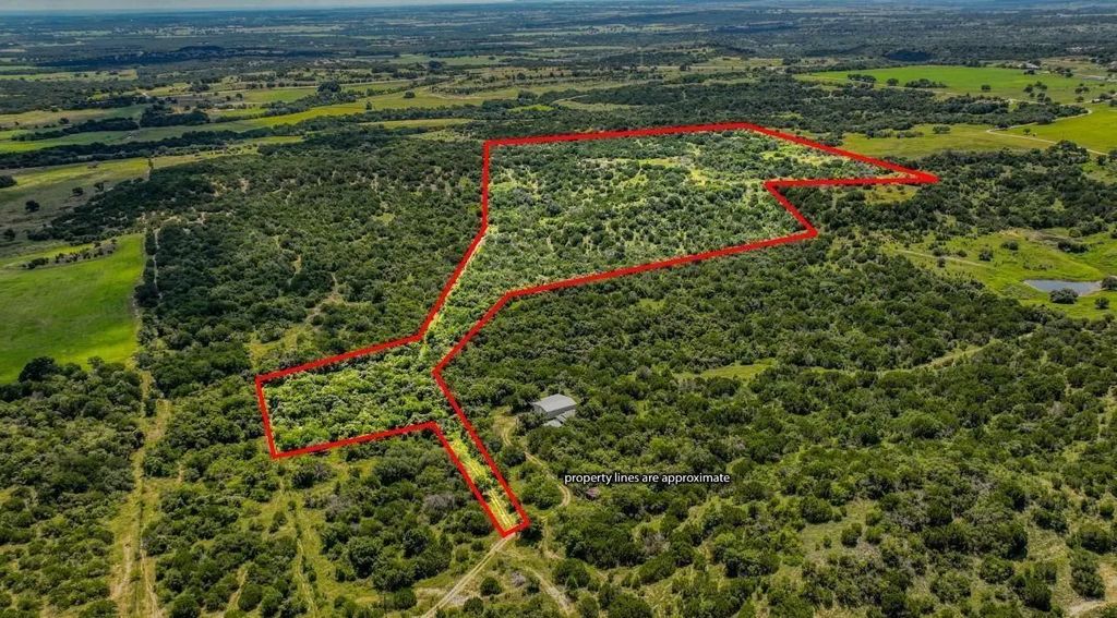 469 County Road 464, Lipan
