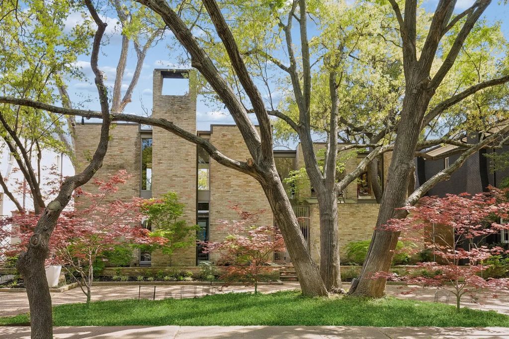 3615 Dartmouth Avenue, Highland Park