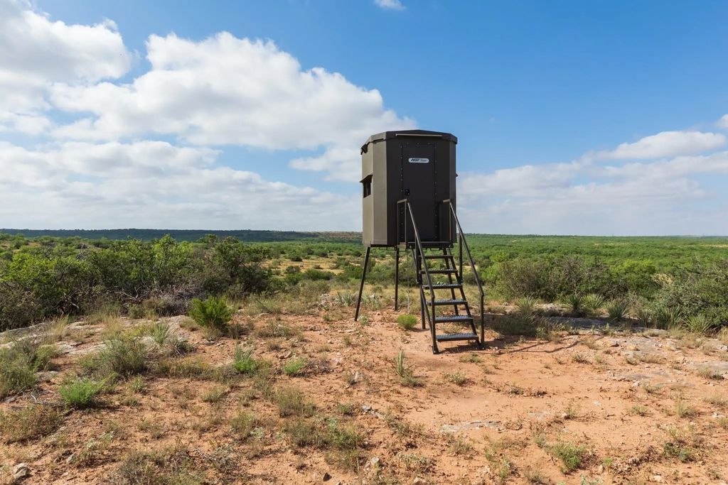 1 Cr 441, Sweetwater