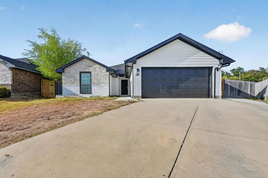 2365 Old Leonard Street, Fort Worth
