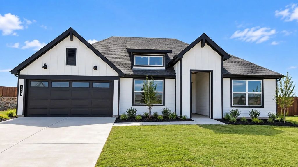 4213 Cornerstone Circle, Granbury