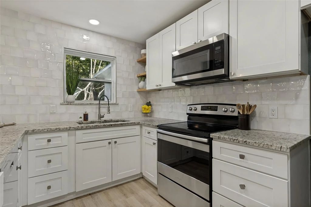 1229 Forest Cove Lane, Garland
