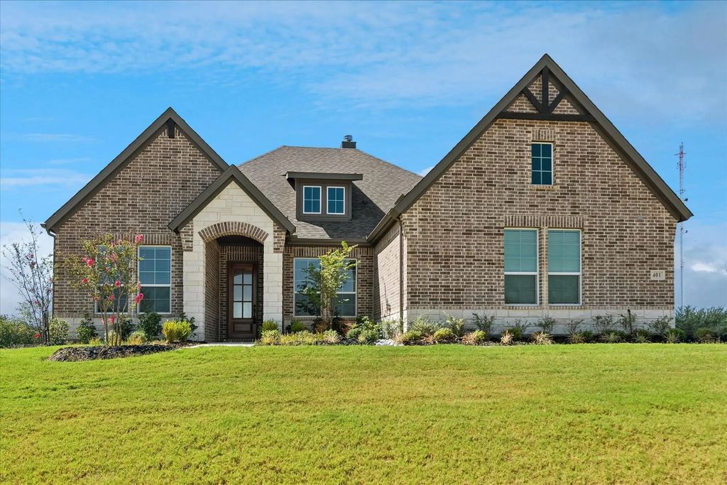 401 Indian Creek Road, Van Alstyne