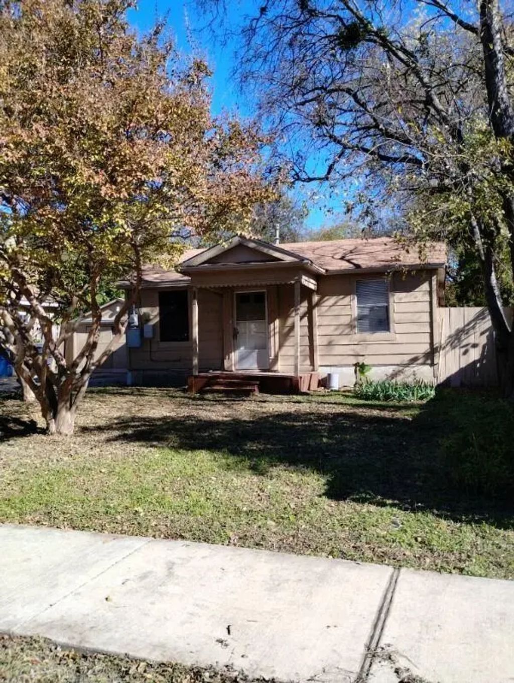 552 Ella Avenue, Dallas