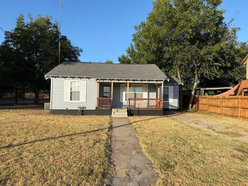 3611 Durham, Brownwood