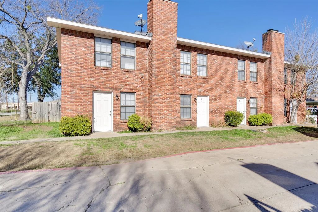 210 Rolston Road 2, Irving