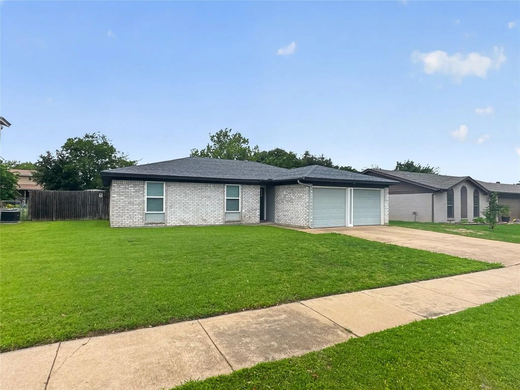 109 N Heights Drive, Crowley
