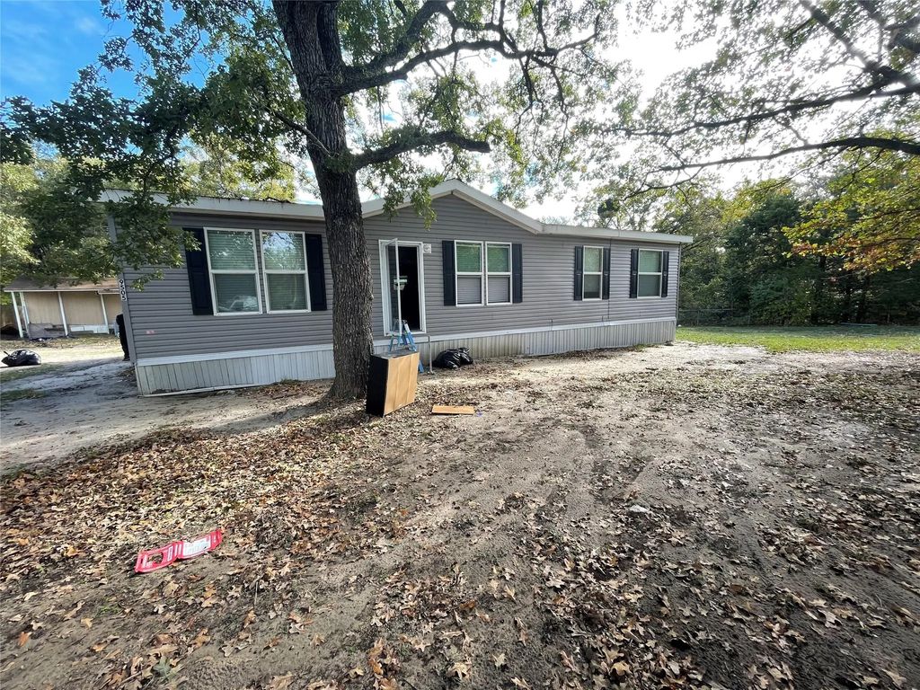 9505 Janet Street, Hawk Cove