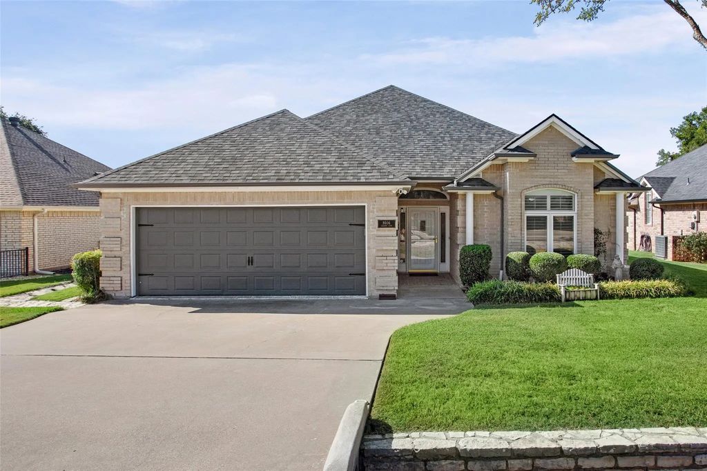 8606 Leisure Lane, Granbury