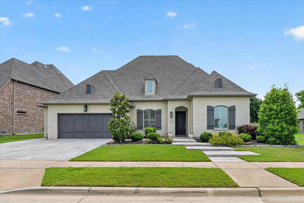 2204 Grafton Lane, McKinney