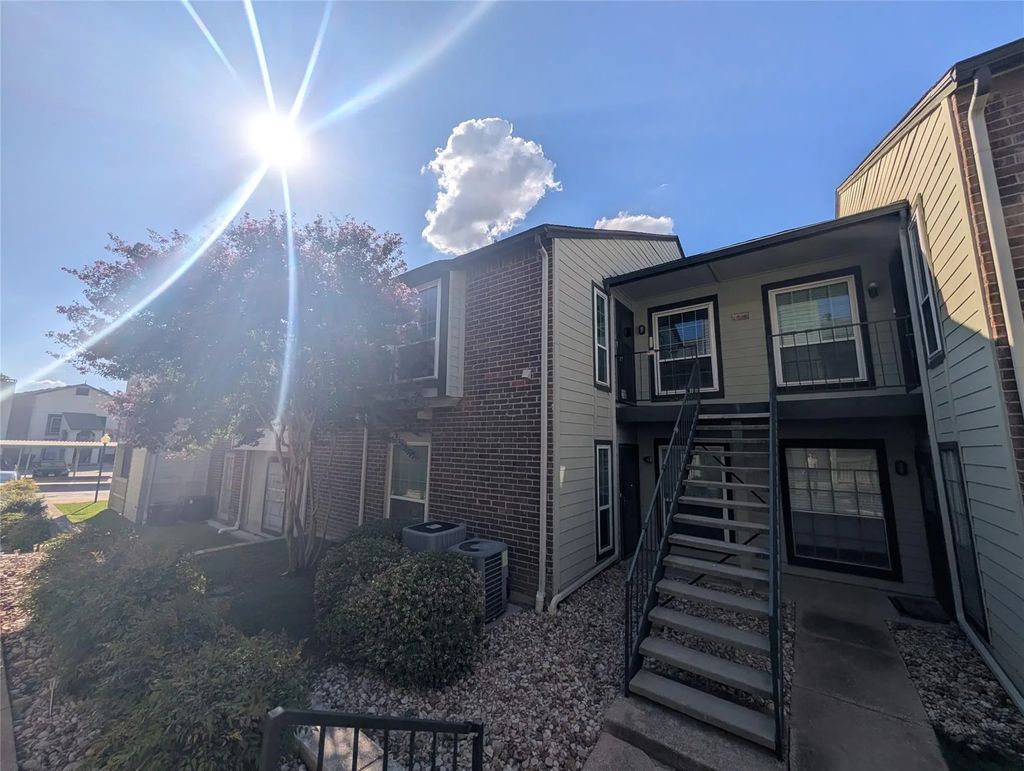 5981 Arapaho Road 308, Dallas