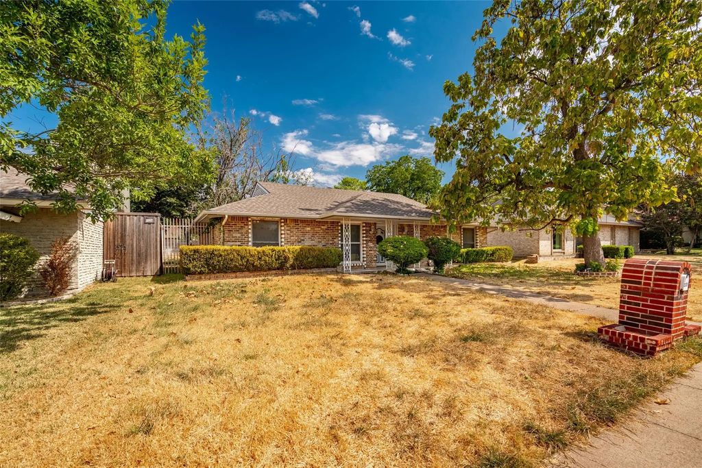 3131 Lockmoor Lane, Dallas