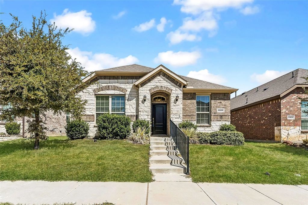 2329 Brightstone Drive, Little Elm