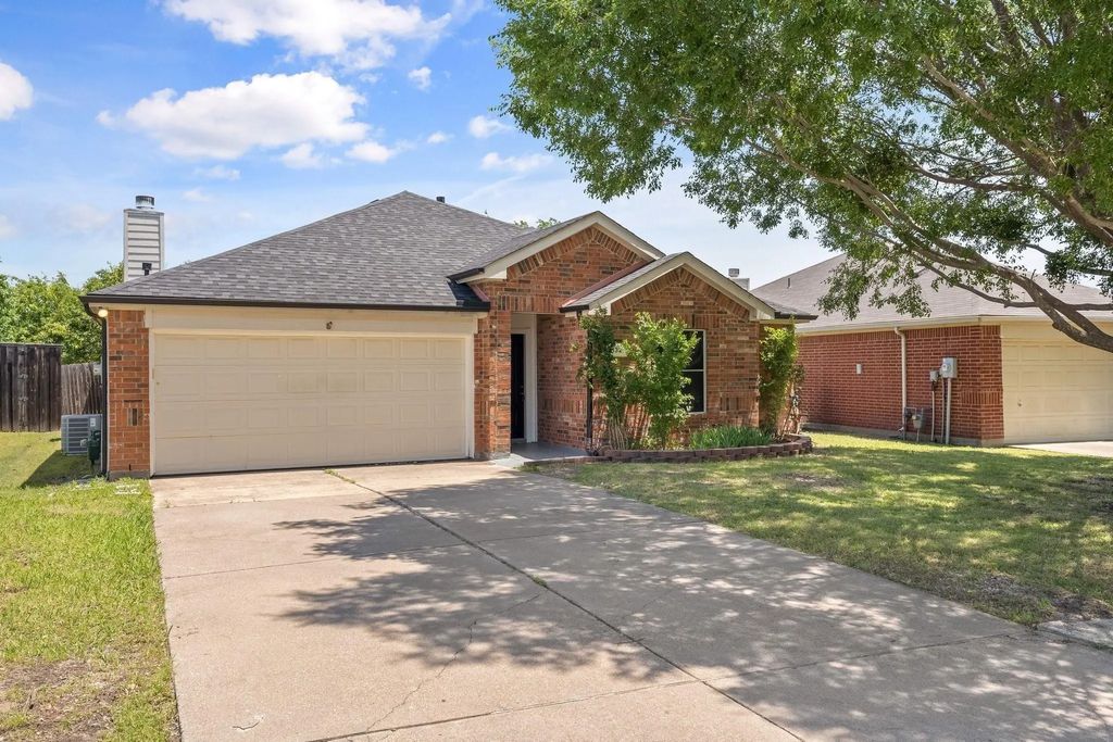 1132 Singletree Drive, Forney