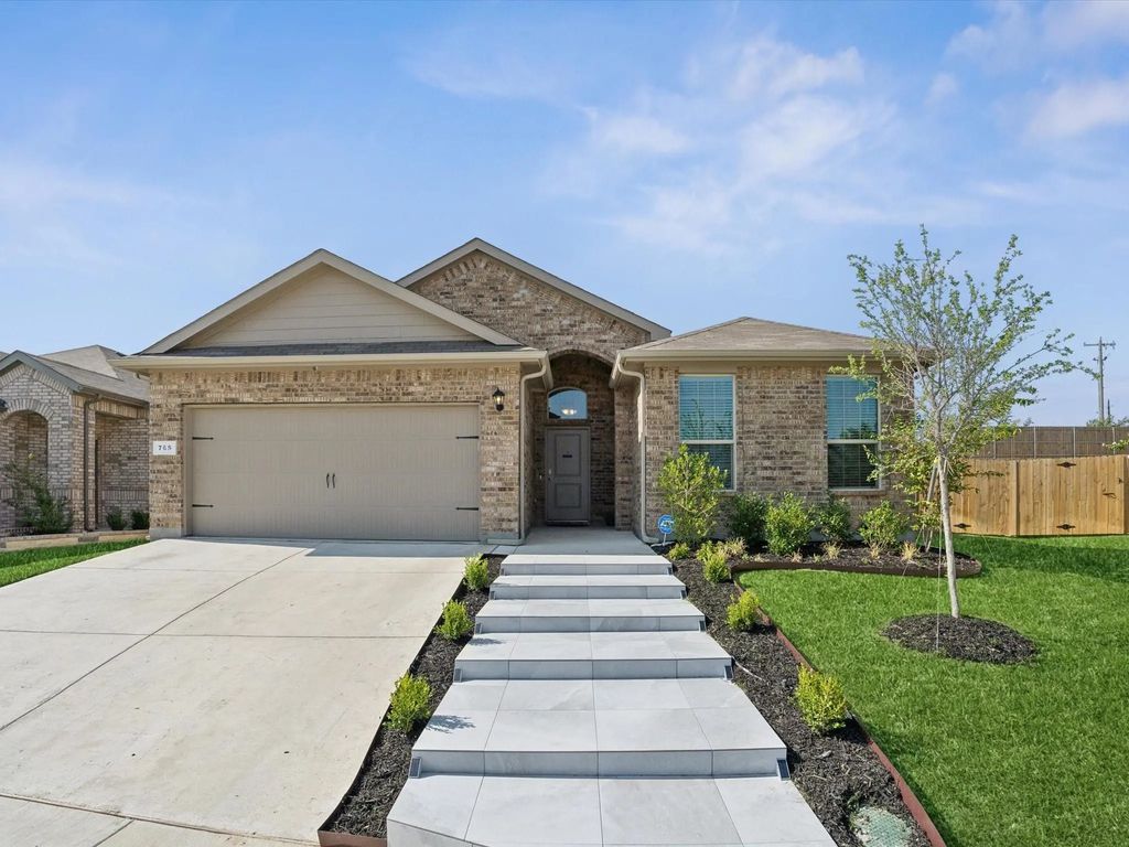 765 Beebrush Drive, Fort Worth
