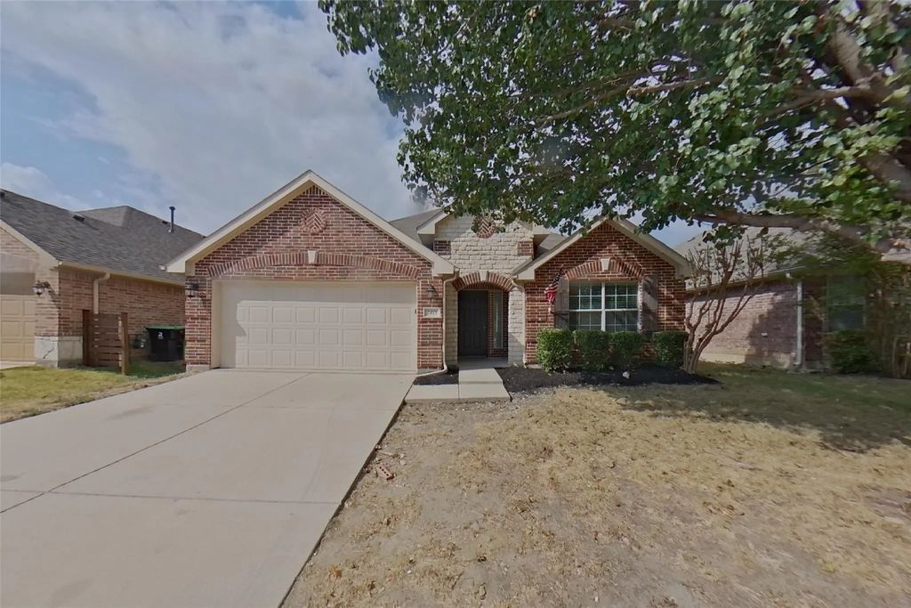 2413 Castle Creek Drive, Little Elm