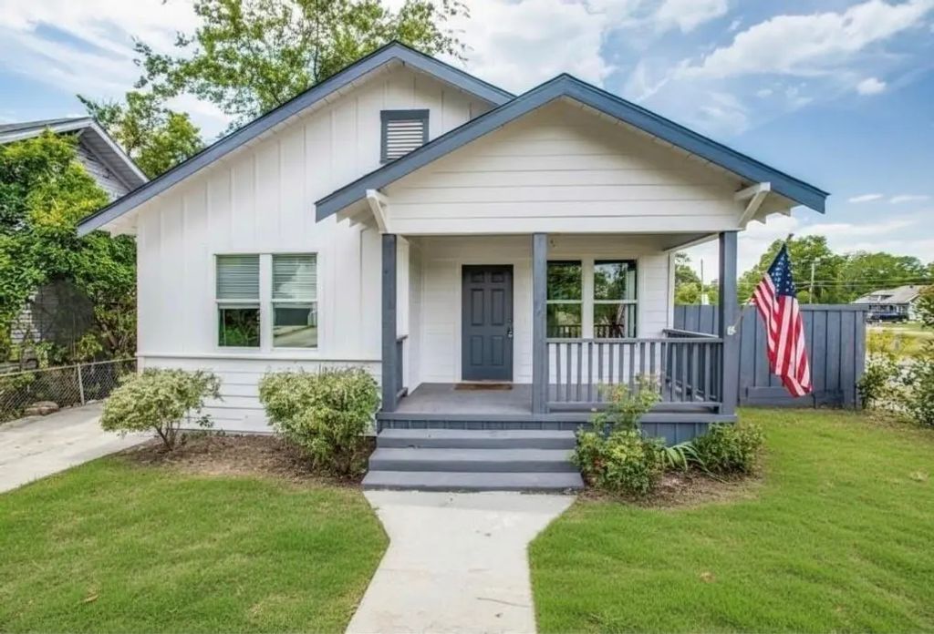 403 Parkview Avenue, Dallas