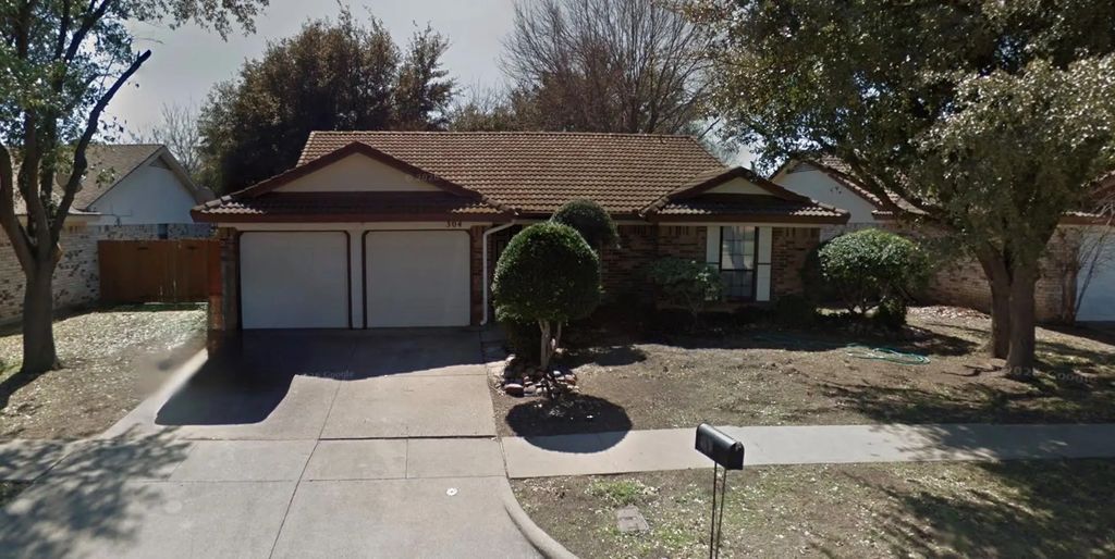 304 Juniper Drive, Arlington
