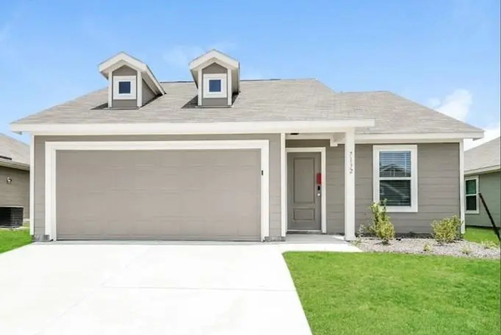 7132 Landings Edge Road, Fort Worth