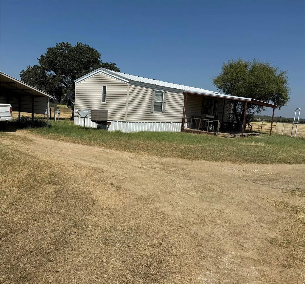 335 County Road 264, Richland Springs