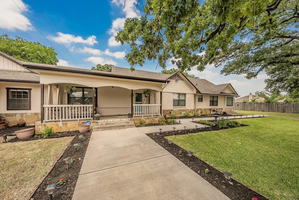 2313 Hickory Creek Road, Denton