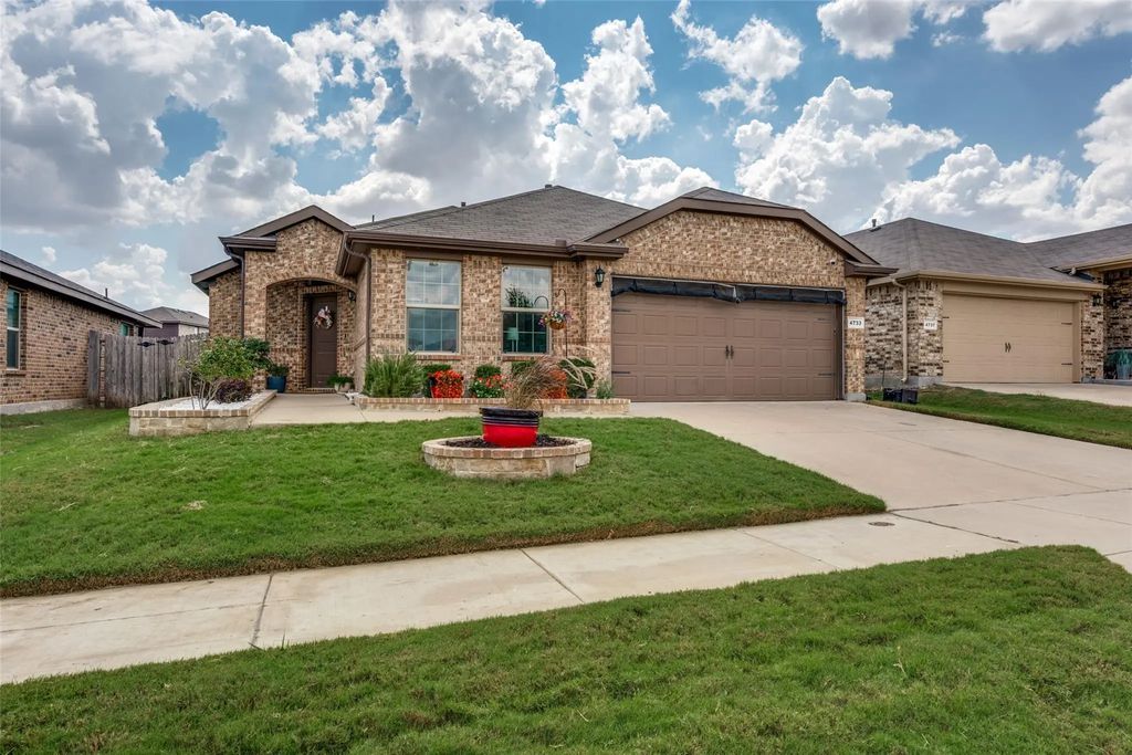 4733 Feltleaf Avenue, Fort Worth