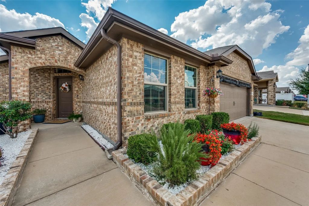4733 Feltleaf Avenue, Fort Worth