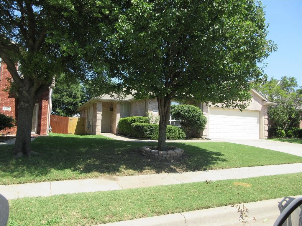 5908 Blanchard Drive, Fort Worth