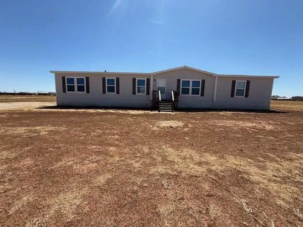 2251 Private Road 5112, Hawley