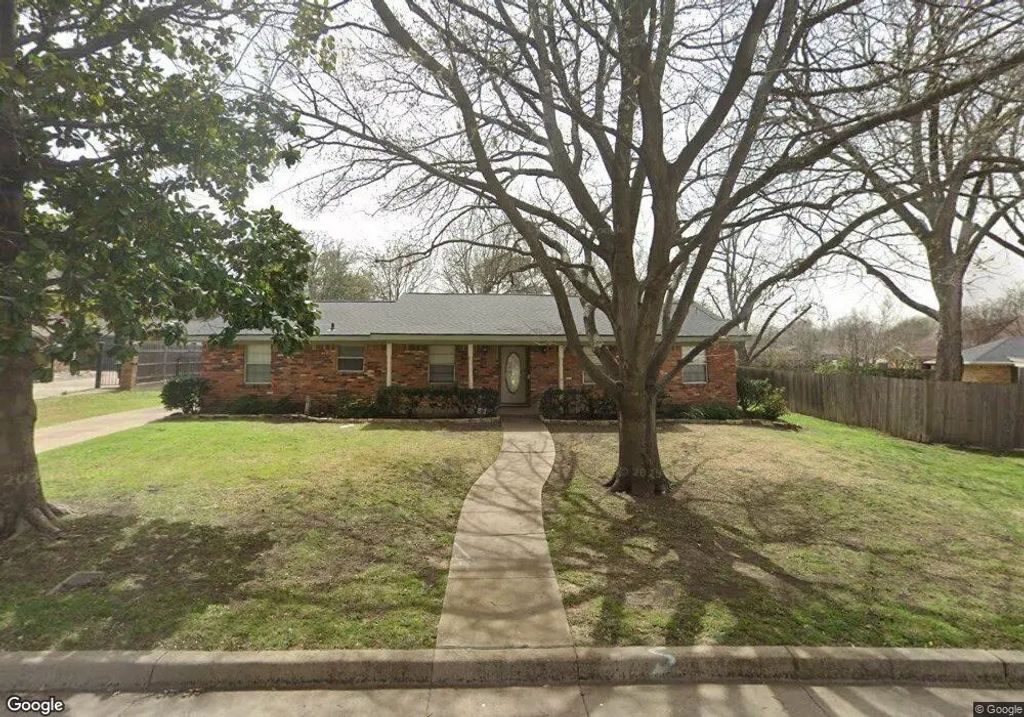 6161 Walla Avenue, Fort Worth