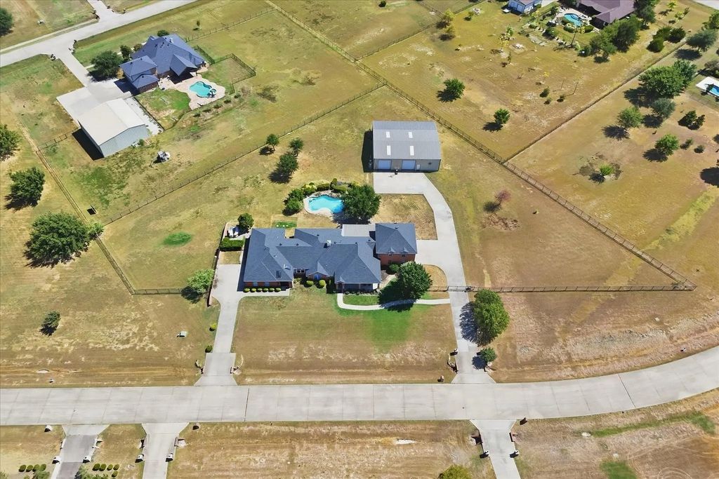 1150 Scarlett Drive, Lucas