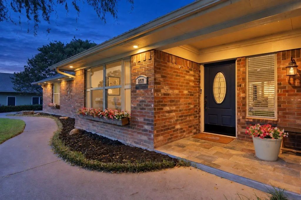 257 Willow Ridge Road, Fort Worth