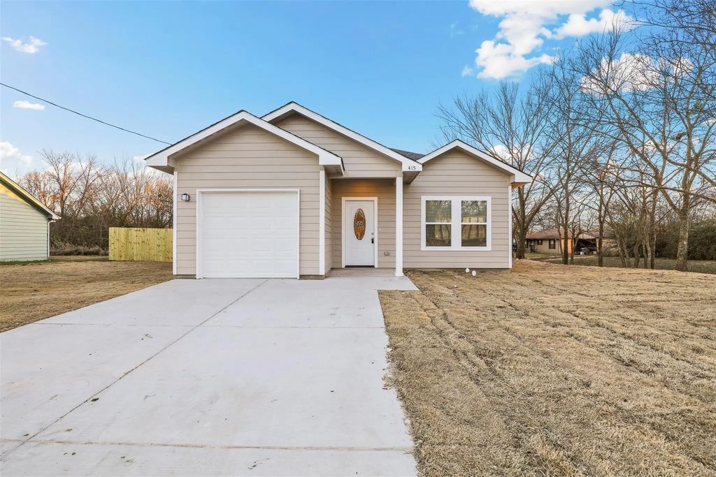 415 Williams Drive, Commerce