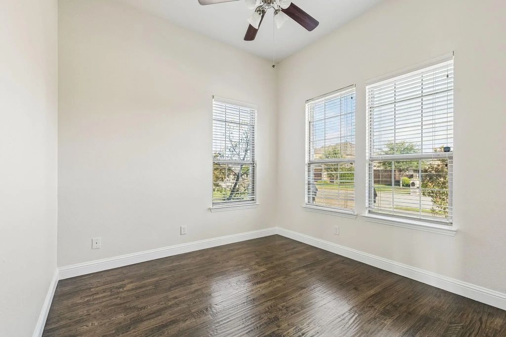 4813 Parkplace Drive, Denton