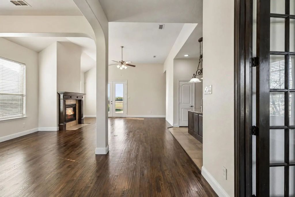 4813 Parkplace Drive, Denton