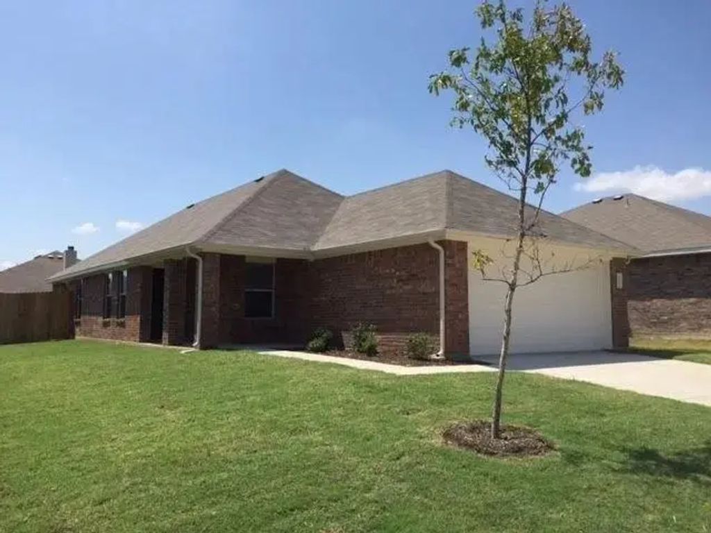 4001 Bonita Springs Drive, Fort Worth