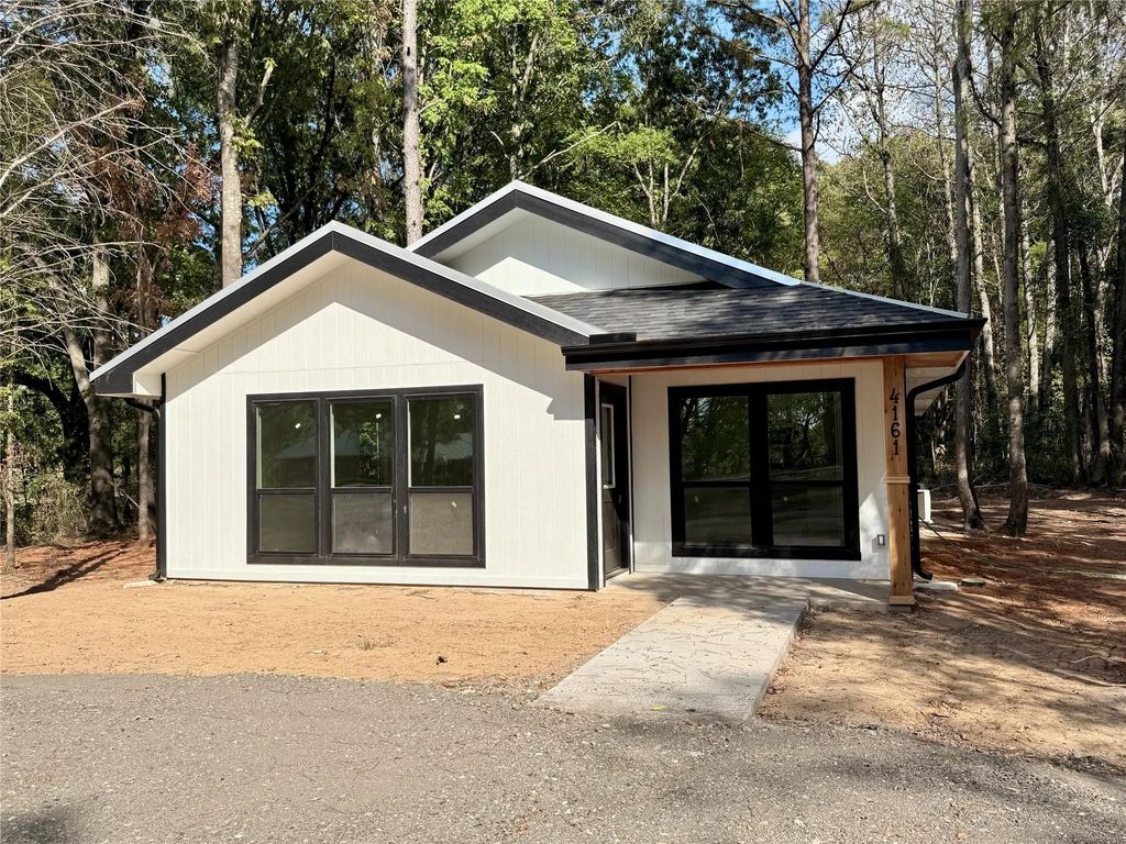 4161 County Road 3230, Mineola