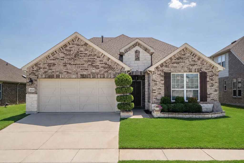 6513 Cedarhurst Court, Denton