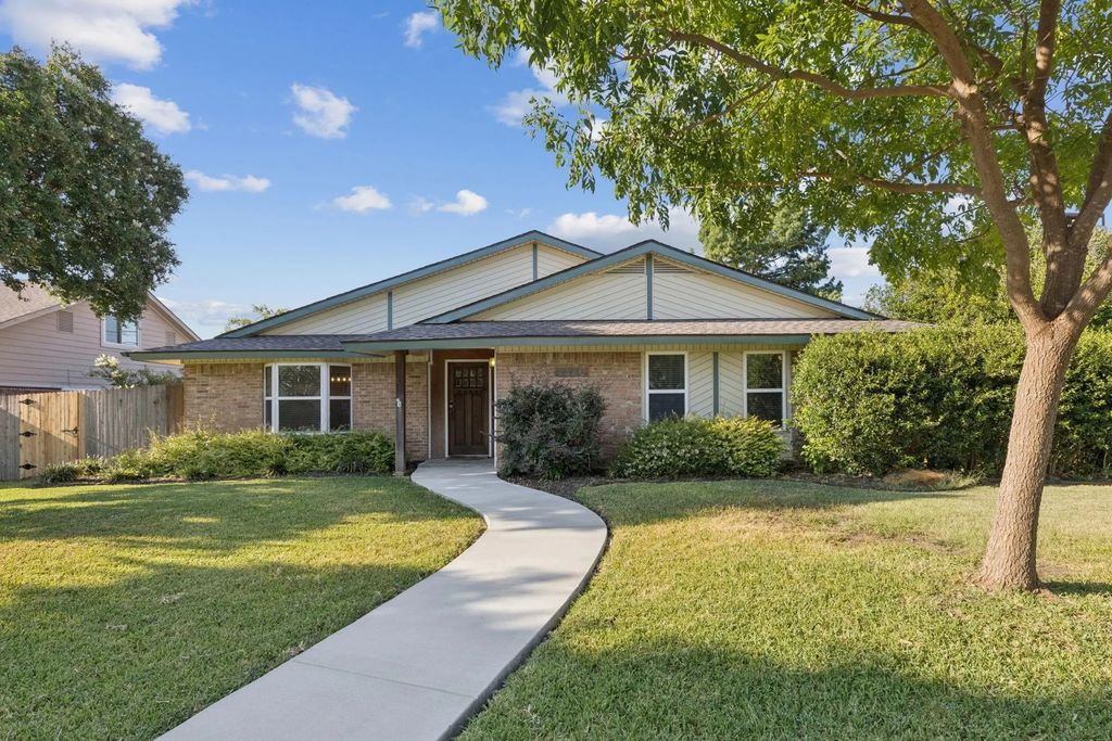 3324 Claymore Drive, Plano