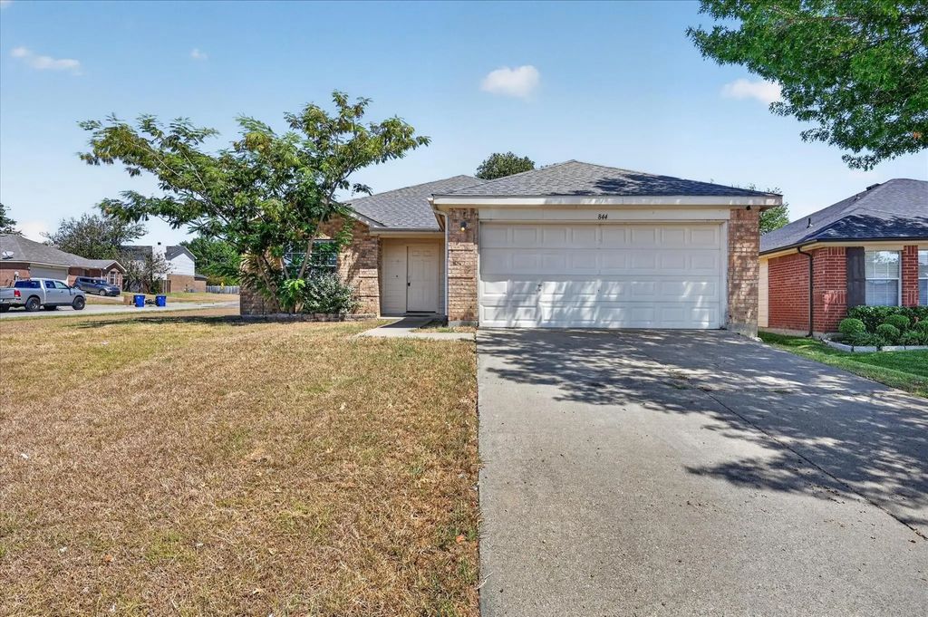 844 Canyon Cove Drive, Burleson