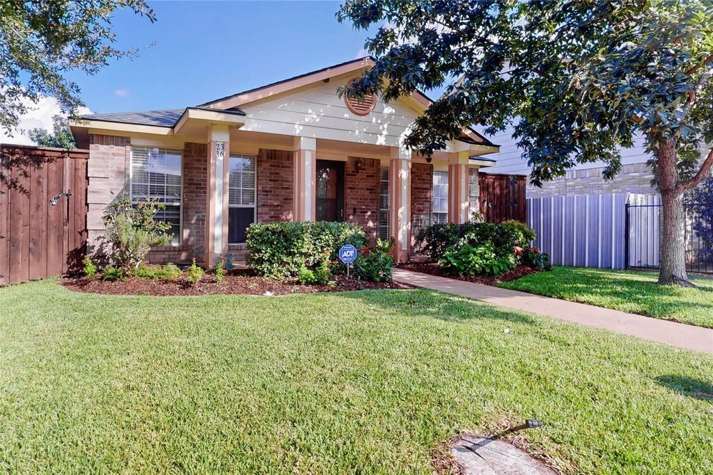 2336 Summit Lane, Dallas