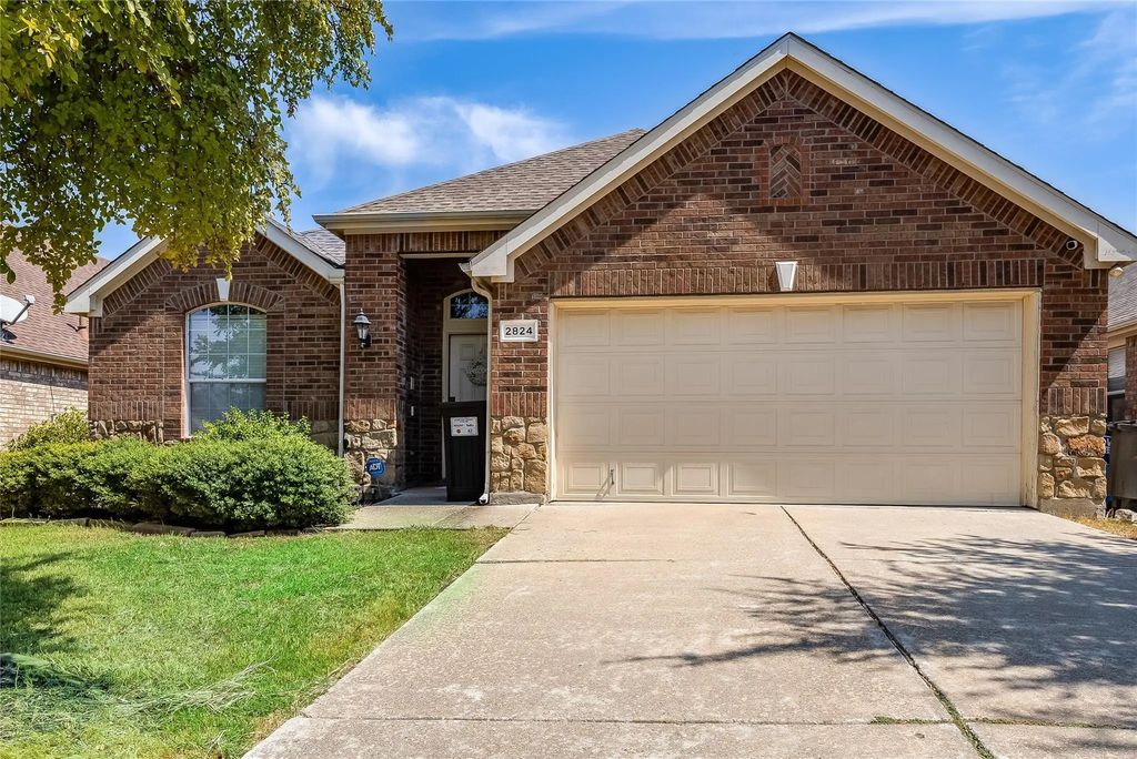2824 Dawn Spring Drive, Little Elm