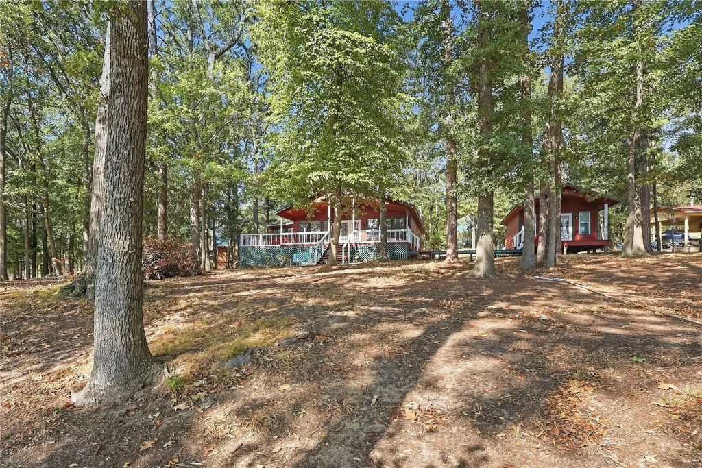 70 Red Oak Circle, Scroggins