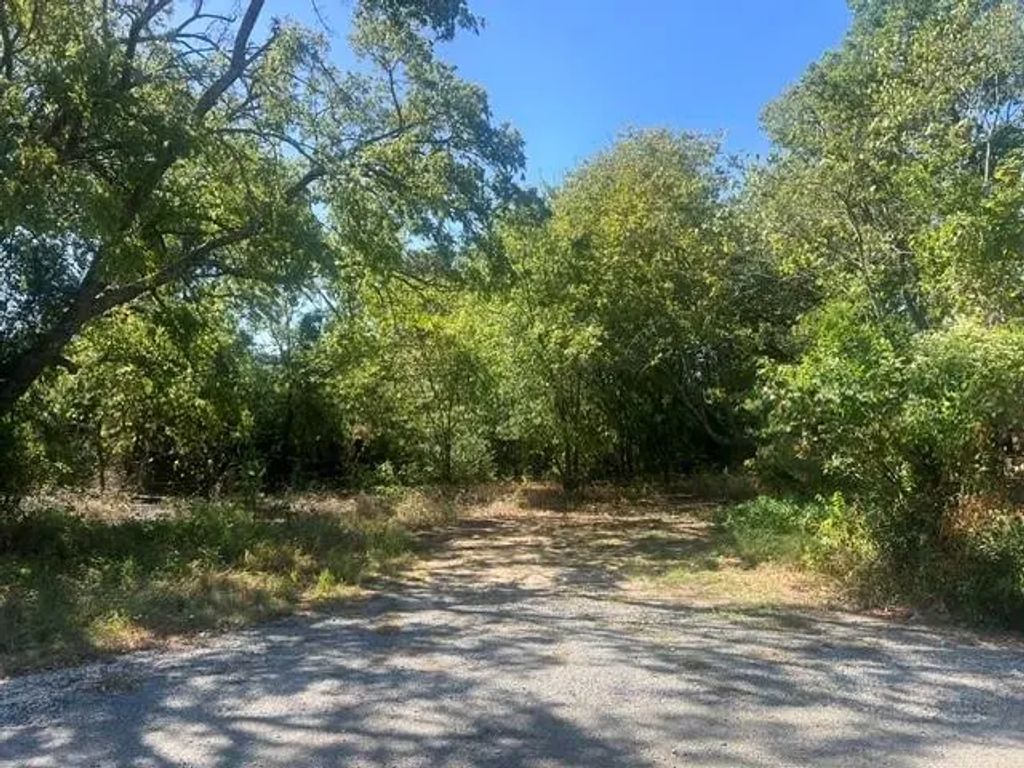 276 Castle Drive, Pottsboro
