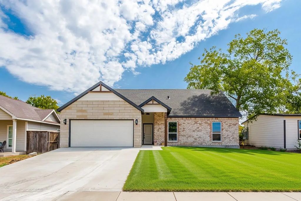 808 Wilkinson Drive, Mesquite
