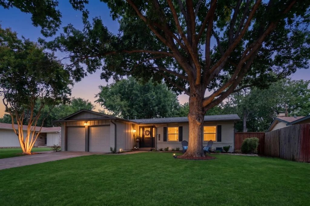 8632 Kingspoint Drive, Dallas