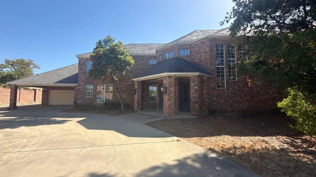7007 Spanky Branch Court, Dallas