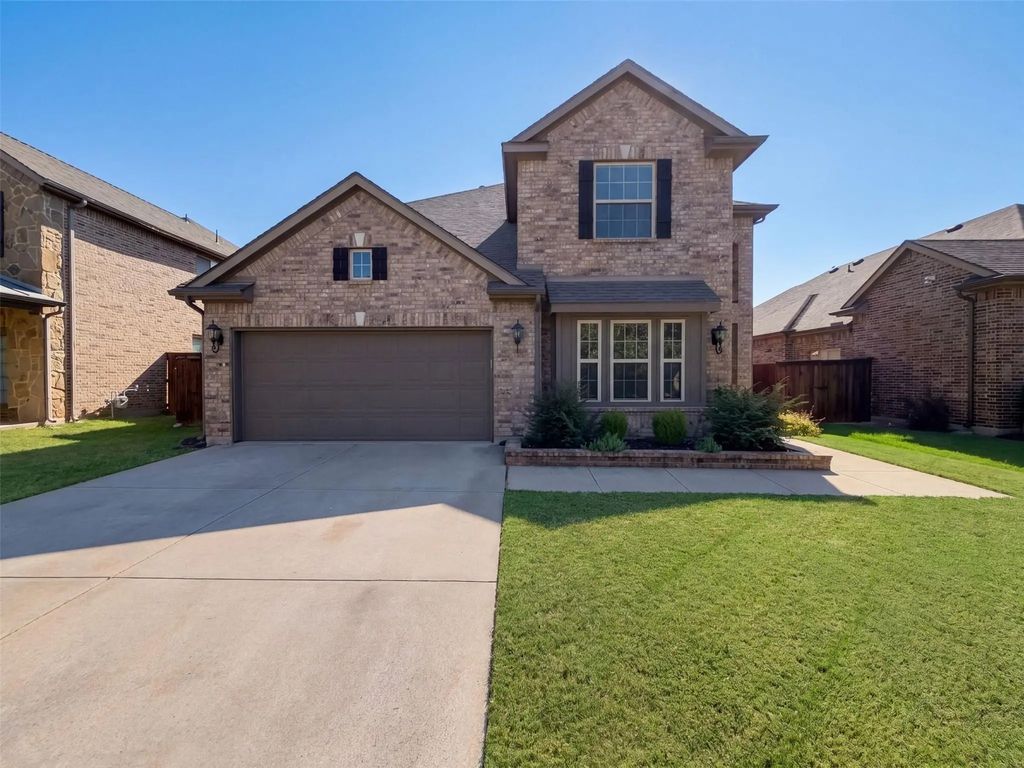 8152 Black Sumac Drive, Fort Worth